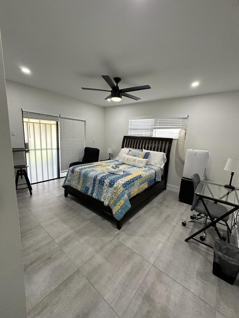 Lyz Miami Hotel โครอลเกเบิลส์ ภายนอก รูปภาพ